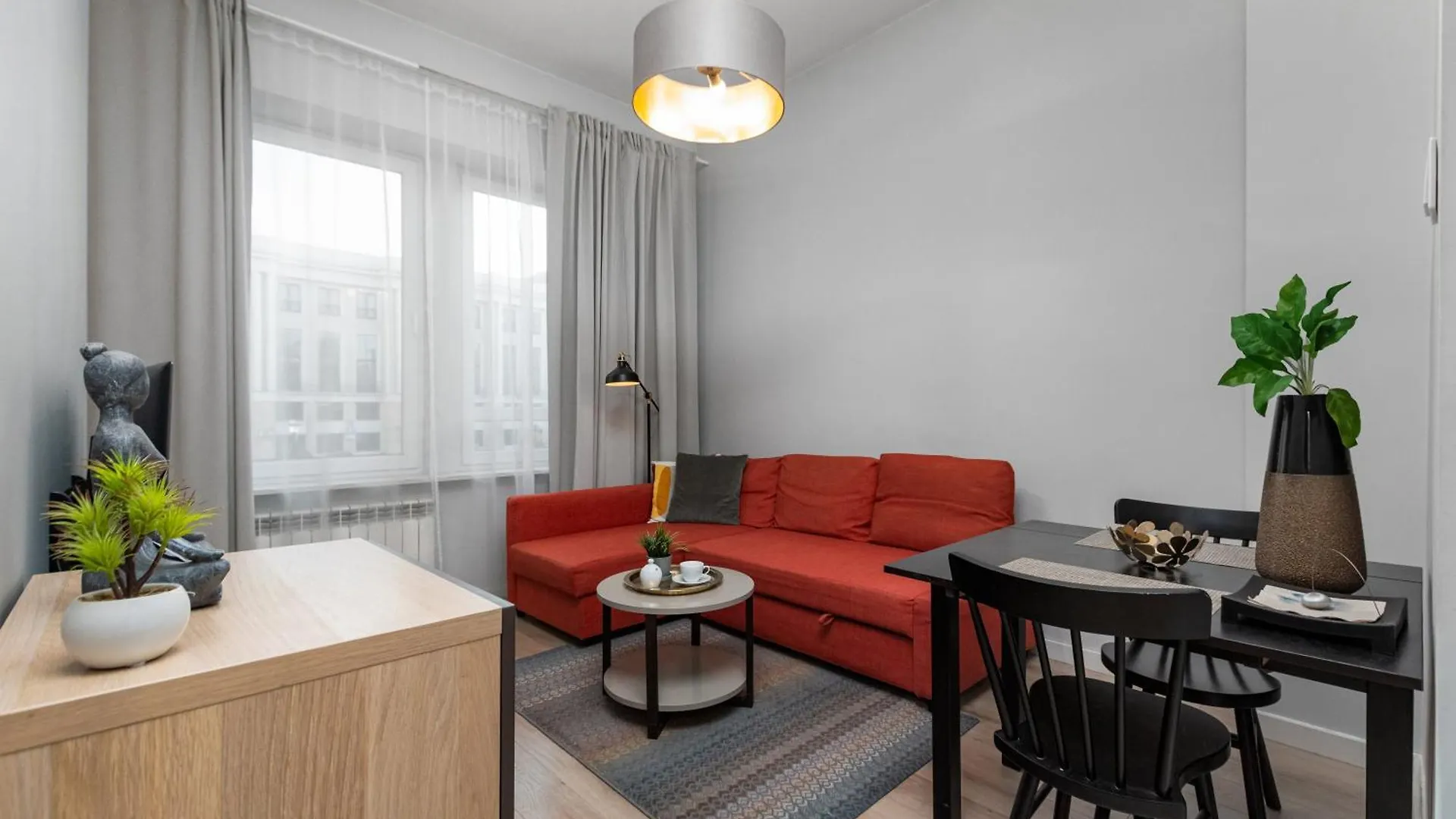 Traugutta 3 By Homeprime Warsaw Poland
